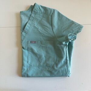 Figs Catarina One-Pocket Top